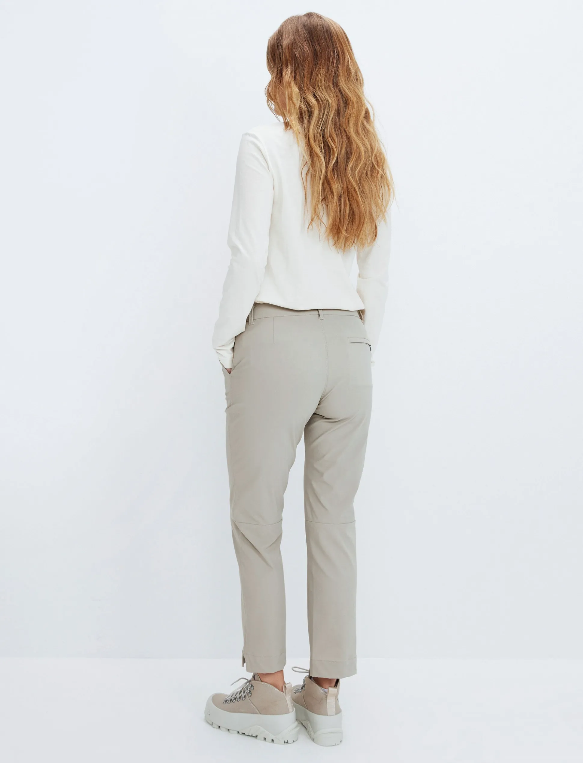 Juliette W Tech Pant - Lt Beige